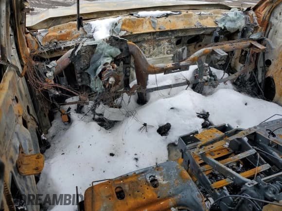 ✅ 2017 Chevrolet Silverado 2500HD Work Truck • VIN: 1GC1KUEY4HF195632 • Lot: 44781235. Wystawiony na Copart z przebiegiem Nie podano. Bezpłatny archiwum sprzedaży aukcyjnych z USA i szczegółowy raport historii pojazdu na DreamBid. Zdjęcie 8.