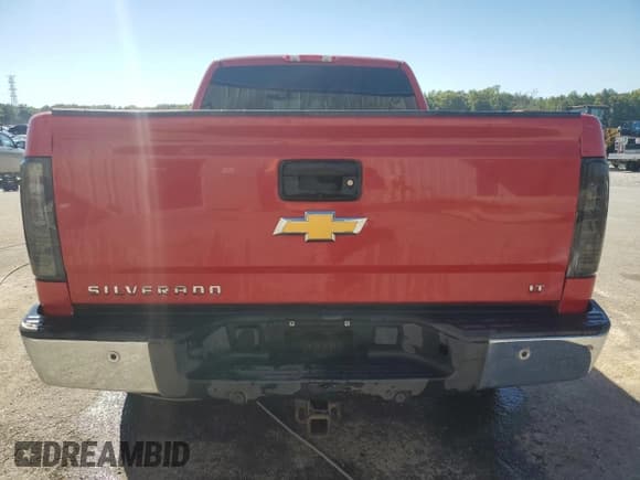 ✅ 2011 Chevrolet Silverado 1500 LT • VIN: 1GCRKSE33BZ302428 • Lot: 85173515. Listed on Copart with 185,281 mi. Free auction sales archive from the USA and detailed vehicle history report at DreamBid. Image 6.