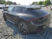 ✅ 2022 Kia EV6 GT-Line • VIN: KNDC44LA2N5078612 • Лот: 57442345. Опубликован ранее на Copart с пробегом 84 917 миль. Бесплатный доступ к архиву аукционных продаж из США и подробный отчёт об истории автомобиля на DreamBid. Изображение 2.