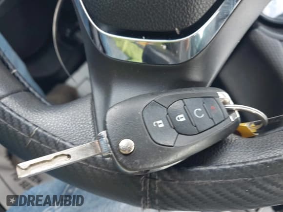 ✅ 2019 Chevrolet Cruze LS • VIN: 1G1BC5SM7K7107532 • Lot: 43222245. Listed on IAAI with 140,995 mi. Free auction sales archive from the USA and detailed vehicle history report at DreamBid. Image 11.