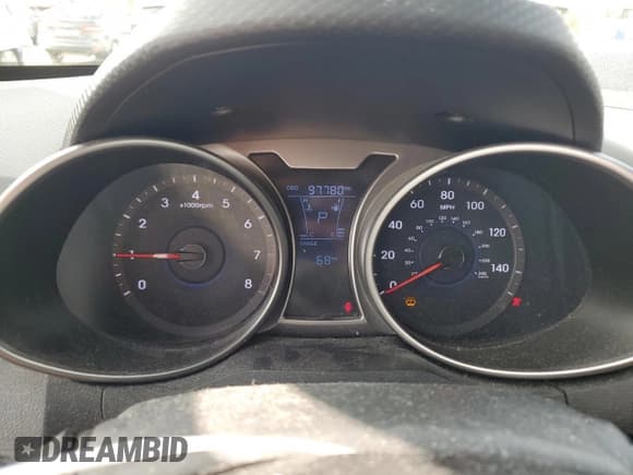 ✅ 2016 Hyundai Veloster • VIN: KMHTC6AD6GU269871 • Lot: 79245444. Wystawiony na Copart z przebiegiem 97 780 mil. Bezpłatny archiwum sprzedaży aukcyjnych z USA i szczegółowy raport historii pojazdu na DreamBid. Zdjęcie 9.