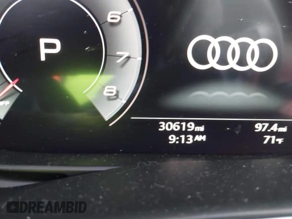 ✅ 2022 Audi SQ8 Prestige • VIN: WA1CWBF11ND017665 • Lot: 41430807. Wystawiony na IAAI z przebiegiem 30 619 mil. Bezpłatny archiwum sprzedaży aukcyjnych z USA i szczegółowy raport historii pojazdu na DreamBid. Zdjęcie 14.