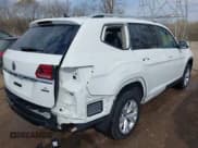 ✅ 2019 Volkswagen Atlas SE • VIN: 1V2LR2CA3KC543118 • Lot: 41887298. Listed on IAAI with 103,261 mi. Free auction sales archive from the USA and detailed vehicle history report at DreamBid. Image 4.