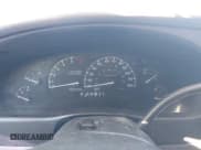 ✅ 1995 Ford Explorer Eddie Bauer • VIN: 1FMDU32X6SUA19810 • Lot: 41660211. Listed on IAAI with 151,477 mi. Free auction sales archive from the USA and detailed vehicle history report at DreamBid. Image 7.