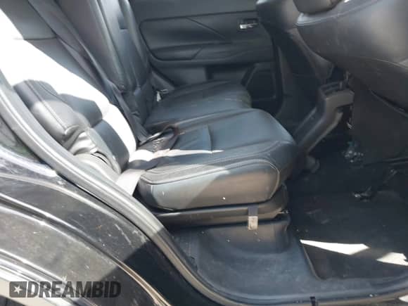 2019 Mitsubishi Outlander ES с VIN JA4AZ3A3XKZ041541, выставлен на аукционе IAAI как лот 41826586 с пробегом 104 484 миль миль и . История ставок и продаж доступна на DreamBid. Изображение 8.