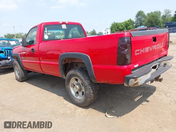 ✅ 2003 Chevrolet Silverado 2500HD • VIN: 1GCHC24173E221143 • Lot: 42827152. Wystawiony na IAAI z przebiegiem 419 152 mil. Bezpłatny archiwum sprzedaży aukcyjnych z USA i szczegółowy raport historii pojazdu na DreamBid. Zdjęcie 3.