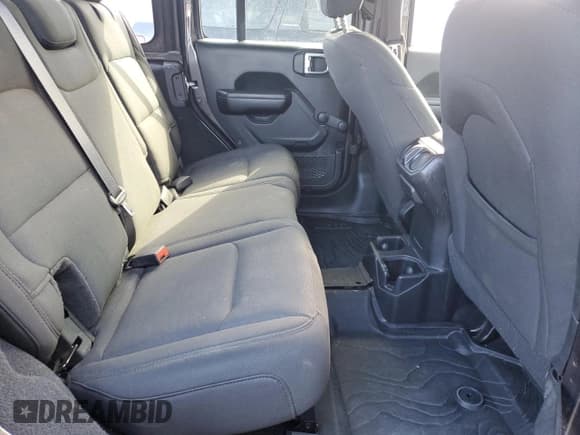 ✅ 2021 Jeep Wrangler Unlimited Sport • VIN: 1C4HJXDN0MW568542 • Lot: 87095935. Wystawiony na Copart z przebiegiem 32 007 mil. Bezpłatny archiwum sprzedaży aukcyjnych z USA i szczegółowy raport historii pojazdu na DreamBid. Zdjęcie 11.