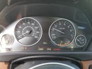 ✅ 2015 BMW 3 Series 328i xDrive • VIN: WBA3B5C55FF961479 • Lot: 90755555. Wystawiony na Copart z przebiegiem 126 824 mil. Bezpłatny archiwum sprzedaży aukcyjnych z USA i szczegółowy raport historii pojazdu na DreamBid. Zdjęcie 9.