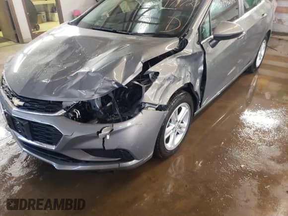 2018 Chevrolet Cruze LT с VIN 1G1BE5SM9J7178725, выставлен на аукционе Copart как лот 65946842 с пробегом 43 511 миль миль и . История ставок и продаж доступна на DreamBid. Изображение 9.
