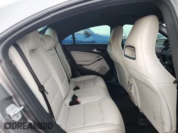 ✅ 2016 Mercedes-Benz CLA 250 • VIN: WDDSJ4EB5GN376011 • Lot: 81336265. Wystawiony na Copart z przebiegiem 98 919 mil. Bezpłatny archiwum sprzedaży aukcyjnych z USA i szczegółowy raport historii pojazdu na DreamBid. Zdjęcie 10.