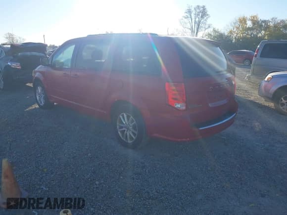 ✅ 2014 Dodge Grand Caravan SXT • VIN: 2C4RDGCGXER140972 • Lot: 43640245. Listed on IAAI with 83,343 mi. Free auction sales archive from the USA and detailed vehicle history report at DreamBid. Image 3.