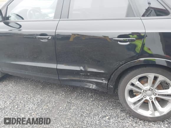 ✅ 2018 Audi Q3 Premium • VIN: WA1BCCFSXJR031354 • Lot: 43636502. Listed on IAAI with 109,704 mi. Free auction sales archive from the USA and detailed vehicle history report at DreamBid. Image 6.