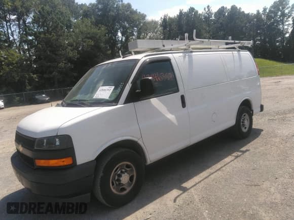 ✅ 2019 Chevrolet Express Cargo • VIN: 1GCWGAFPXK1240332 • Lot: 42846352. Listed on IAAI with 99,506 mi. Free auction sales archive from the USA and detailed vehicle history report at DreamBid. Image 2.