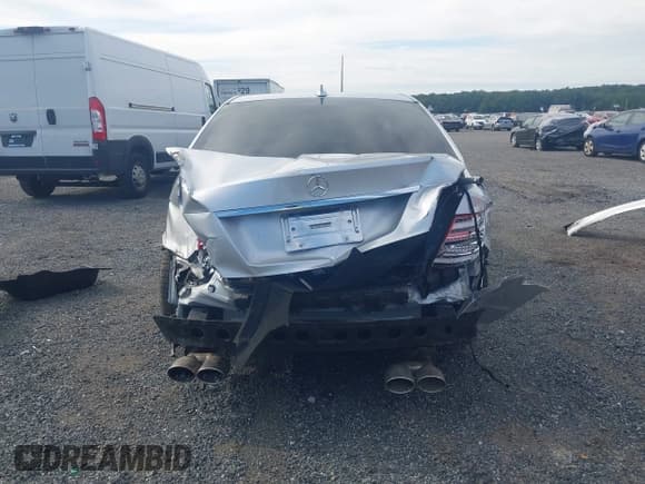 ✅ 2013 Mercedes-Benz C 300 Sport • VIN: WDDGF8AB4DG120995 • Lot: 43098597. Listed on IAAI with 75,247 mi. Free auction sales archive from the USA and detailed vehicle history report at DreamBid. Image 17.