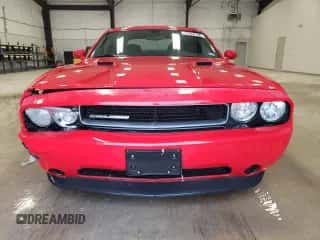 2014 Dodge Challenger SXT z VIN 2C3CDYAG2EH311187, wystawiony jako Copart lot #56570074 z przebiegiem 113 604 mil mil oraz Czysty tytuł • Clean title. Historia ofert i sprzedaży dostępna na DreamBid. Obrazek 5.