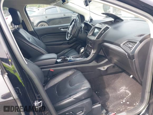 ✅ 2016 Ford Edge Titanium • VIN: 2FMPK4K83GBB83000 • Lot: 43269096. Wystawiony na IAAI z przebiegiem 124 722 mil. Bezpłatny archiwum sprzedaży aukcyjnych z USA i szczegółowy raport historii pojazdu na DreamBid. Zdjęcie 5.