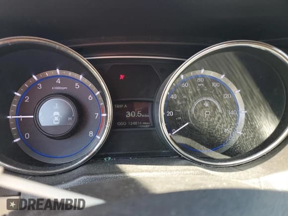 ✅ 2014 Hyundai Sonata GLS • VIN: 5NPEB4AC5EH939025 • Lot: 71176204. Listed on Copart with 124,816 mi. Free auction sales archive from the USA and detailed vehicle history report at DreamBid. Image 9.