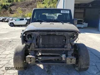✅ 2013 Jeep Wrangler Sport • VIN: 1C4AJWAGXDL704002 • Лот: 85896725. Опубликован ранее на Copart с пробегом 166 893 миль. Бесплатный доступ к архиву аукционных продаж из США и подробный отчёт об истории автомобиля на DreamBid. Изображение 5.