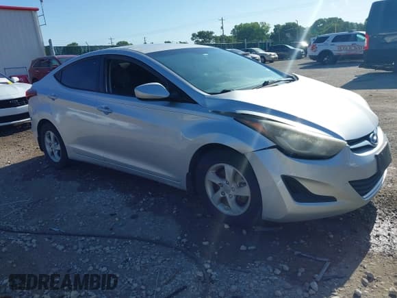 ✅ 2015 Hyundai Elantra SE • VIN: KMHDH4AEXFU263881 • Lot: 42839818. Listed on IAAI with 172,549 mi. Free auction sales archive from the USA and detailed vehicle history report at DreamBid. Image 1.