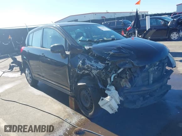 ✅ 2007 Nissan Versa S • VIN: 3N1BC13E77L429276 • Lot: 43688069. Listed on IAAI with 139,807 mi. Free auction sales archive from the USA and detailed vehicle history report at DreamBid. Image 1.