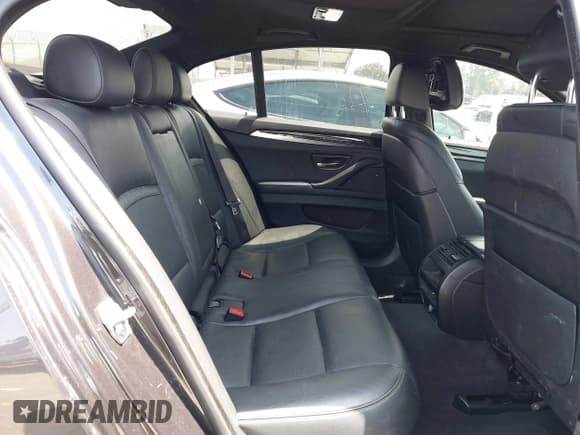 ✅ 2014 BMW 5 Series 550i • VIN: WBAKN9C57ED681969 • Lot: 42161728. Listed on IAAI with 88,077 mi. Free auction sales archive from the USA and detailed vehicle history report at DreamBid. Image 8.