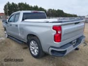 ✅ 2020 Chevrolet Silverado 1500 Custom • VIN: 1GCRWBEKXLZ375096 • Lot: 41299675. Wystawiony na IAAI z przebiegiem 32 046 mil. Bezpłatny archiwum sprzedaży aukcyjnych z USA i szczegółowy raport historii pojazdu na DreamBid. Zdjęcie 3.
