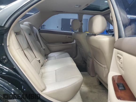 ✅ 2001 Lexus ES 300 • VIN: JT8BF28G410297827 • Лот: 92905295. Опубликован ранее на Copart с пробегом 145 358 миль. Бесплатный доступ к архиву аукционных продаж из США и подробный отчёт об истории автомобиля на DreamBid. Изображение 10.