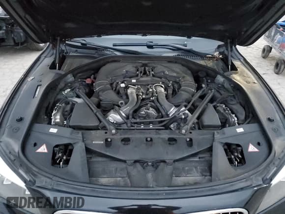 ✅ 2013 BMW 7 Series 750i xDrive • VIN: WBAYB6C55DC998073 • Lot: 67552004. Listed on Copart with Not provided. Free auction sales archive from the USA and detailed vehicle history report at DreamBid. Image 11.