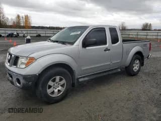 ✅ 2005 Nissan Frontier SE • VIN: 1N6AD06W45C411344 • Lot: 91439605. Wystawiony na Copart z przebiegiem 136 196 mil. Bezpłatny archiwum sprzedaży aukcyjnych z USA i szczegółowy raport historii pojazdu na DreamBid. Zdjęcie 1.