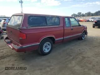 ✅ 1997 Chevrolet S-10 LS • VIN: 1GCCS1949V8199111 • Лот: 83859454. Опубликован ранее на Copart с пробегом 147 455 миль. Бесплатный доступ к архиву аукционных продаж из США и подробный отчёт об истории автомобиля на DreamBid. Изображение 3.