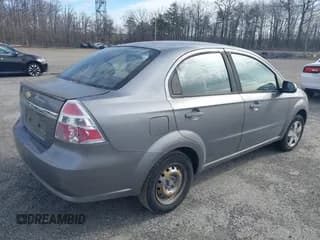 ✅ 2011 Chevrolet Aveo 1LT • VIN: KL1TD5DE6BB216289 • Lot: 41585455. Wystawiony na IAAI z przebiegiem Nie podano. Bezpłatny archiwum sprzedaży aukcyjnych z USA i szczegółowy raport historii pojazdu na DreamBid. Zdjęcie 4.