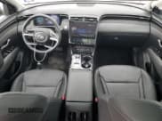 ✅ 2024 Hyundai Tucson Limited • VIN: 5NMJE3DE9RH324316 • Lot: 63935974. Wystawiony na Copart z przebiegiem 12 386 mil. Bezpłatny archiwum sprzedaży aukcyjnych z USA i szczegółowy raport historii pojazdu na DreamBid. Zdjęcie 8.