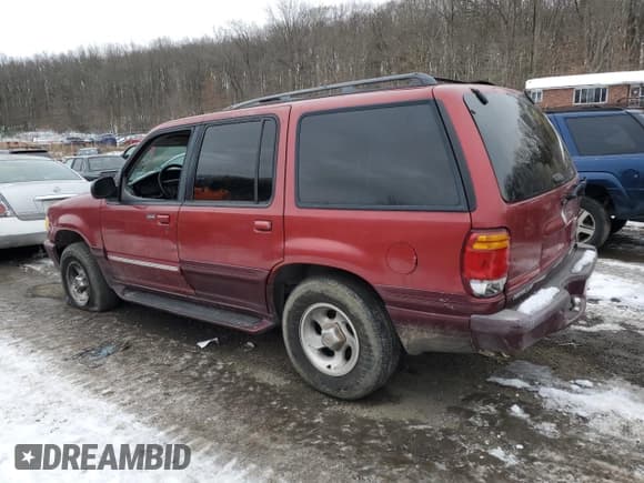 ✅ 1999 Mercury Mountaineer • VIN: 4M2ZU52E8XUJ22216 • Lot: 86806614. Listed on Copart with 160,983 mi. Free auction sales archive from the USA and detailed vehicle history report at DreamBid. Image 2.