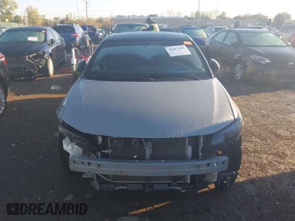 ✅ 2013 Scion tC • VIN: JTKJF5C74D3057890 • Lot: 43337109. Wystawiony na IAAI z przebiegiem 83 949 mil. Bezpłatny archiwum sprzedaży aukcyjnych z USA i szczegółowy raport historii pojazdu na DreamBid. Zdjęcie 13.