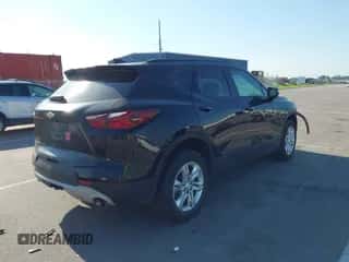 2020 Chevrolet Blazer LT with VIN 3GNKBHRS4LS654784, listed as a IAAI auction lot 42909945 with 107,975 mi miles and . Bid and sale history available at DreamBid. Image 4.