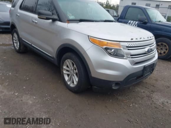 ✅ 2013 Ford Explorer XLT • VIN: 1FM5K8D81DGA41731 • Lot: 43848761. Wystawiony na IAAI z przebiegiem 206 440 mil. Bezpłatny archiwum sprzedaży aukcyjnych z USA i szczegółowy raport historii pojazdu na DreamBid. Zdjęcie 1.