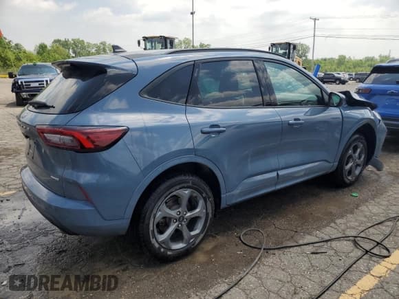 ✅ 2024 Ford Escape ST-Line Select • VIN: 1FMCU9NA3RUA79172 • Lot: 63594835. Listed on Copart with 17,898 mi. Free auction sales archive from the USA and detailed vehicle history report at DreamBid. Image 3.