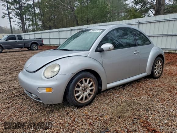 ✅ 2005 Volkswagen Beetle GLS • VIN: 3VWCR31C85M410494 • Lot: 96002815. Listed on Copart with 147,969 mi. Free auction sales archive from the USA and detailed vehicle history report at DreamBid. Image 1.