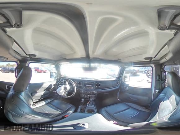 ✅ 2023 Jeep Wrangler Sahara • VIN: 1C4JJXP69PW514683 • Lot: 84743775. Wystawiony na Copart z przebiegiem 72 487 mil. Bezpłatny archiwum sprzedaży aukcyjnych z USA i szczegółowy raport historii pojazdu na DreamBid. Zdjęcie 15.