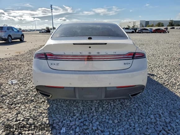 ✅ 2015 Lincoln MKZ Hybrid • VIN: 3LN6L2LU1FR628441 • Lot: 94491825. Listed on Copart with 210,716 mi. Free auction sales archive from the USA and detailed vehicle history report at DreamBid. Image 6.