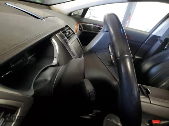 ✅ 2013 Lincoln MKZ Hybrid • VIN: 3LN6L2LU2DR800120 • Lot: 45345875. Wystawiony na Copart z przebiegiem Nie podano. Bezpłatny archiwum sprzedaży aukcyjnych z USA i szczegółowy raport historii pojazdu na DreamBid. Zdjęcie 9.