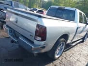 ✅ 2009 Dodge 1500 SLT • VIN: 1D3HB18P99S812135 • Lot: 42036893. Wystawiony na IAAI z przebiegiem 405 152 mil. Bezpłatny archiwum sprzedaży aukcyjnych z USA i szczegółowy raport historii pojazdu na DreamBid. Zdjęcie 4.