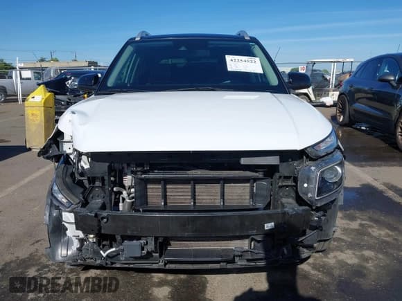 ✅ 2022 Hyundai Venue Limited • VIN: KMHRC8A38NU137933 • Lot: 42254522. Listed on IAAI with 72,596 mi. Free auction sales archive from the USA and detailed vehicle history report at DreamBid. Image 13.