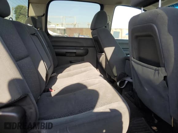 ✅ 2007 Chevrolet Silverado 1500 LS • VIN: 2GCEC13C571550642 • Lot: 67070784. Listed on Copart with 143,121 mi. Free auction sales archive from the USA and detailed vehicle history report at DreamBid. Image 10.