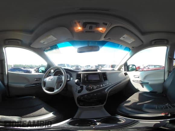 ✅ 2012 Toyota Sienna SE • VIN: 5TDXK3DCXCS258915 • Lot: 42884001. Listed on IAAI with 282,094 mi. Free auction sales archive from the USA and detailed vehicle history report at DreamBid. Image 18.