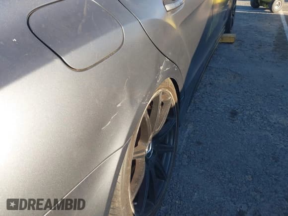 ✅ 2016 Mercedes-Benz CLS AMG CLS 63 S-Model • VIN: WDDLJ7GB4GA179521 • Lot: 41651130. Wystawiony na IAAI z przebiegiem 98 036 mil. Bezpłatny archiwum sprzedaży aukcyjnych z USA i szczegółowy raport historii pojazdu na DreamBid. Zdjęcie 6.