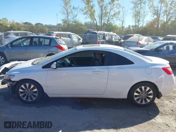 ✅ 2010 Honda Civic EX-L • VIN: 2HGFG1B91AH529687 • Lot: 43335354. Listed on IAAI with 179,949 mi. Free auction sales archive from the USA and detailed vehicle history report at DreamBid. Image 15.