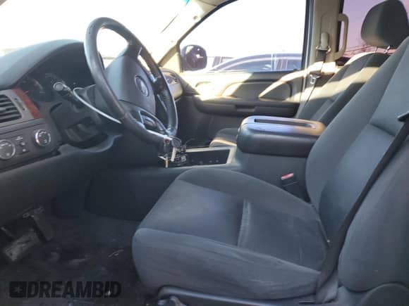 2009 Chevrolet Suburban 2LT с VIN 1GNFK263X9R276039, выставлен на аукционе Copart как лот 86519965 с пробегом 244 305 миль миль и Списание • Salvage title. История ставок и продаж доступна на DreamBid. Изображение 7.