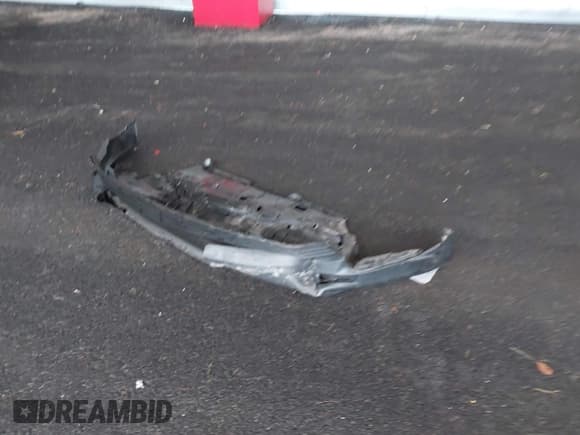 ✅ 2019 Toyota Highlander SE • VIN: 5TDJZRFH5KS575352 • Лот: 43284600. Опубликован ранее на IAAI с пробегом 106 679 миль. Бесплатный доступ к архиву аукционных продаж из США и подробный отчёт об истории автомобиля на DreamBid. Изображение 12.