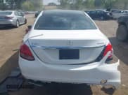 ✅ 2017 Mercedes-Benz C 300 • VIN: 55SWF4KB9HU182405 • Лот: 43150195. Опубликован ранее на IAAI с пробегом 149 498 миль. Бесплатный доступ к архиву аукционных продаж из США и подробный отчёт об истории автомобиля на DreamBid. Изображение 16.